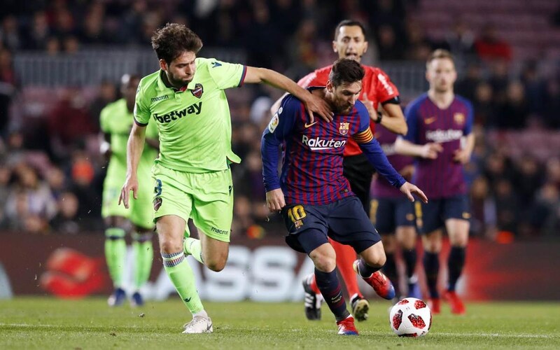 Các cầu thủ Levante UD như một chiến binh