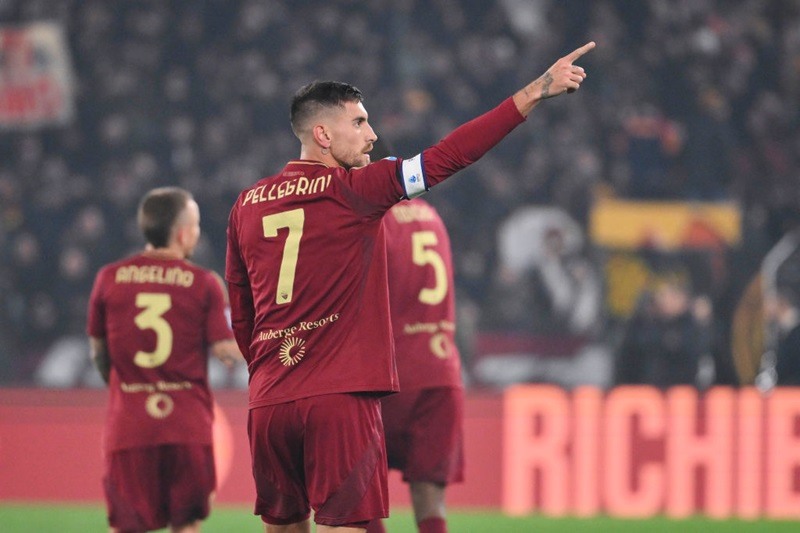 Lorenzo Pellegrini - Người thủ lĩnh tài ba trên sân cỏ